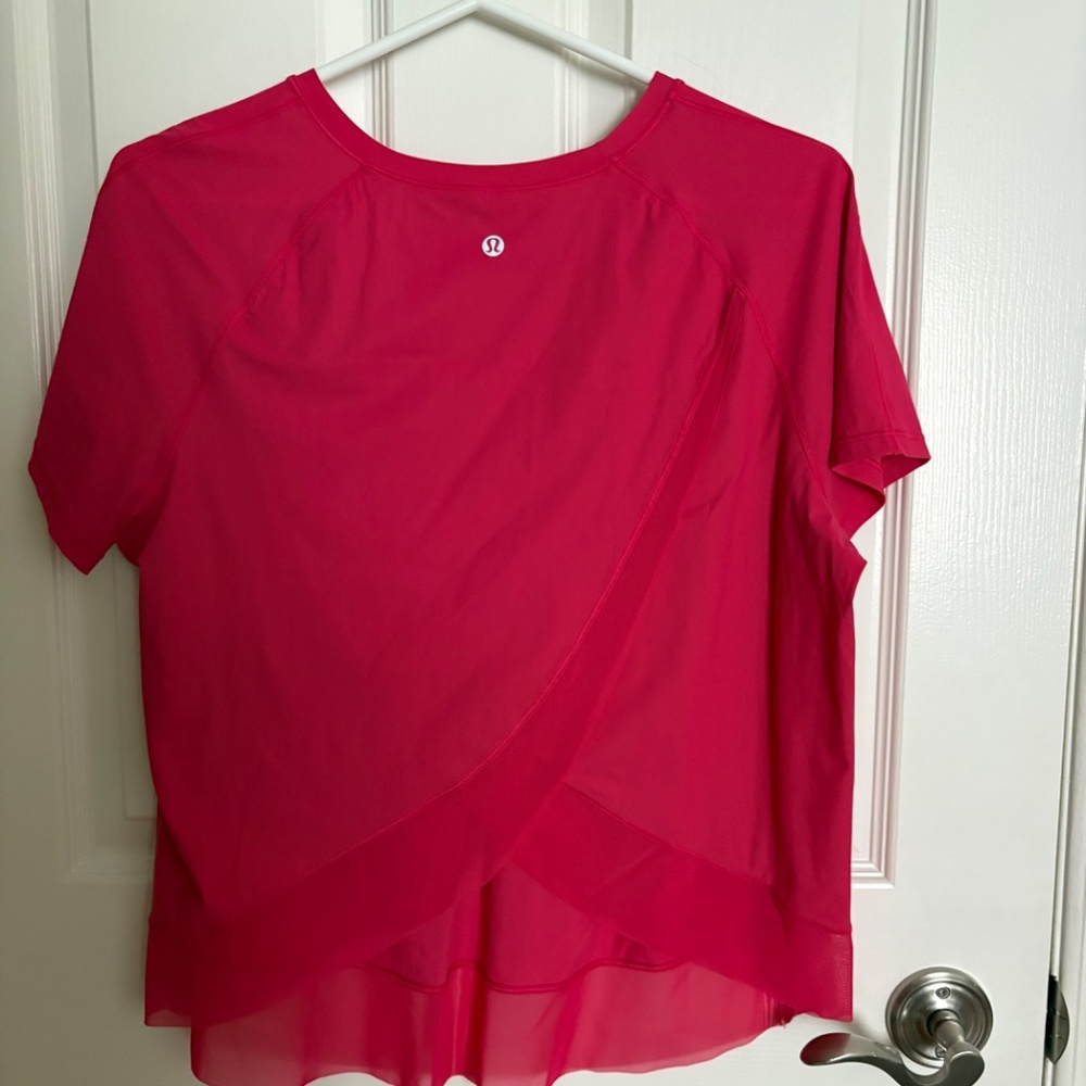 LULULEMON TOP🩷 - Picture 2 of 6